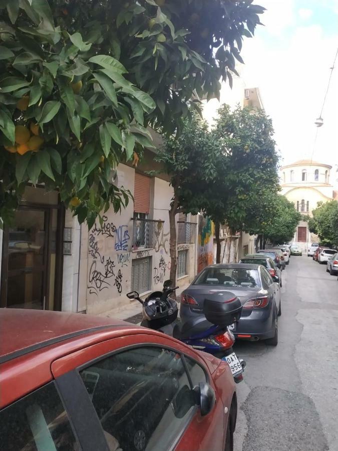 Toni'S Charming Apartment In The Thisseo Station Athens Exterior photo